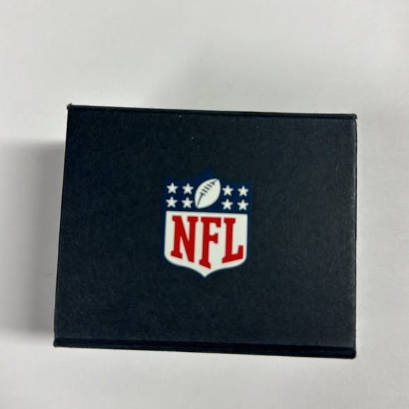New York Giants Money Clip - Picture 4 of 5